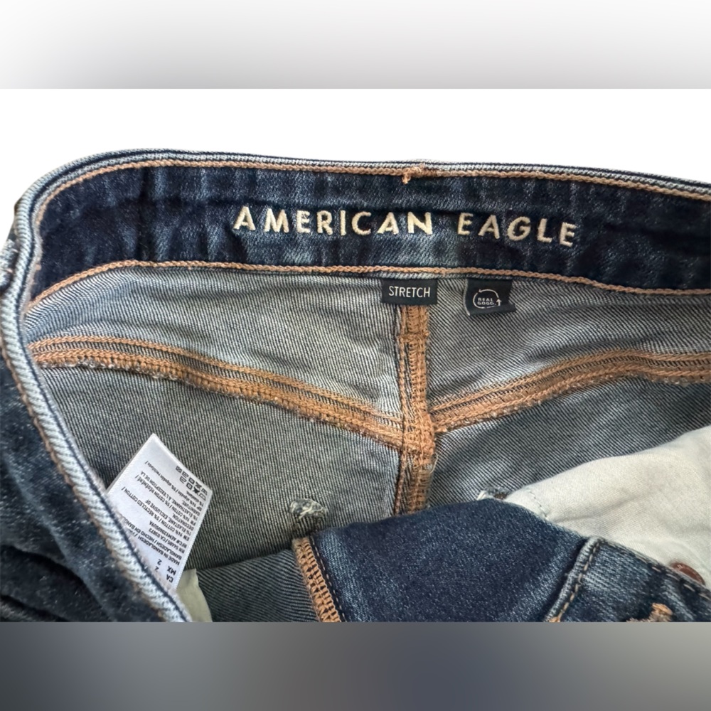 American Eagle Outfitters Mom Jean Shorts Size 2 - Picture 3 of 5